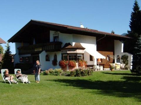 Haus Moosbrugger Hotel Reutte Exterior photo